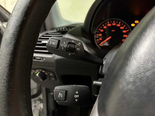 BMW 118i High Executive 129pk 2005 1-serie, 46-RK-RP