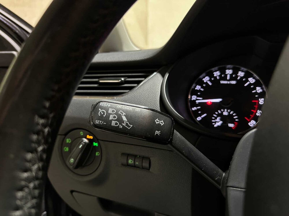 Skoda Octavia Combi 1.6 TDI Greentech JOY Business 110pk 2016 (Automaat), JX-809-G