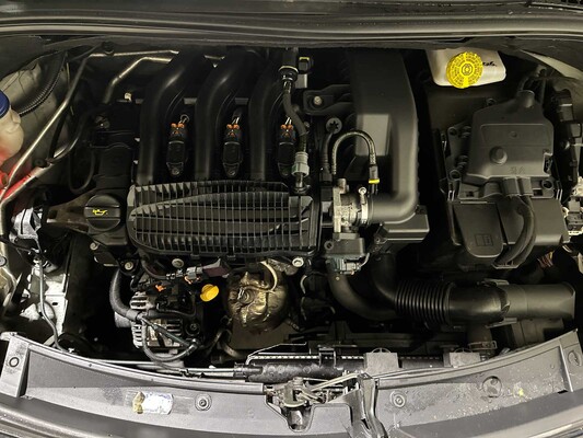 Citroën DS3 1.2 VTi So Chic 82 PS 2014 (Original-NL), 7-TNB-82