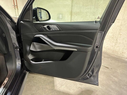 BMW X7 M50i 4.4 V8 High Executive M-Sport 530pk 2021 G07, P-038-DK