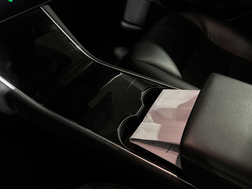 Tesla Model 3 Standard RWD Plus 60 kWh 238pk 2020 (Origineel-NL + 1e Eigenaar), K-226-FG