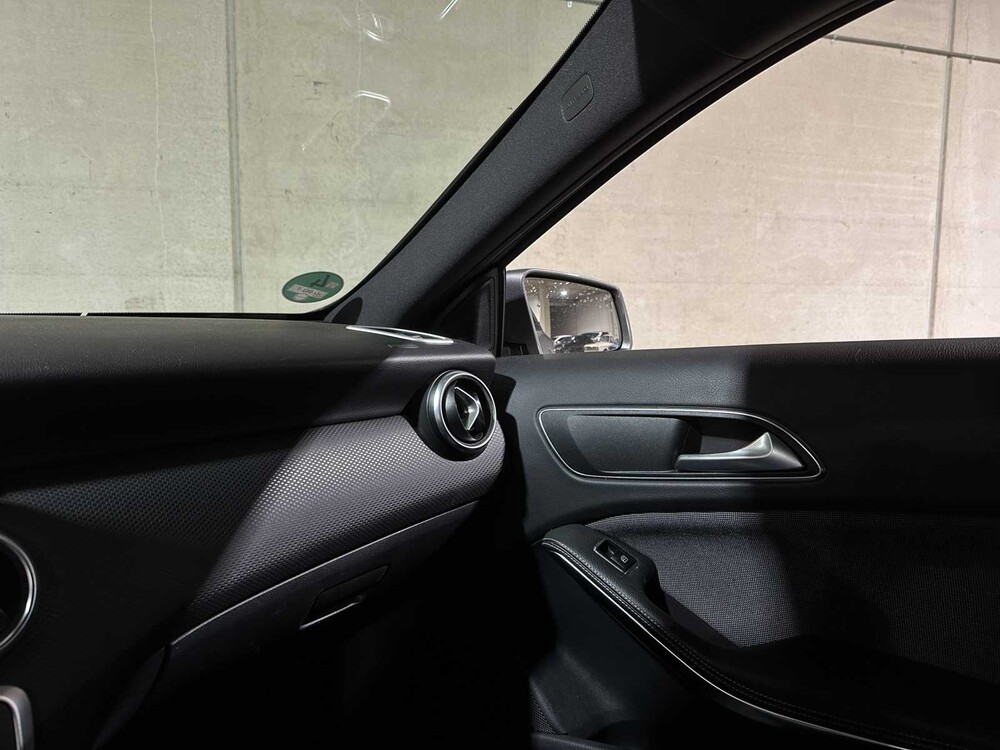 Mercedes-Benz A180d Lease Edition 109pk 2015 (Origineel-NL) A-klasse, HJ-962-T