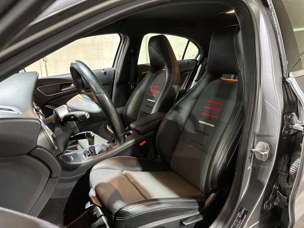 Mercedes-Benz A180d Lease Edition 109pk 2015 (Origineel-NL) A-klasse, HJ-962-T