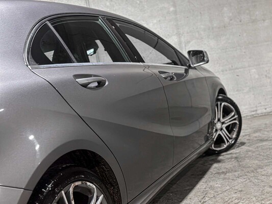 Mercedes-Benz A180d Lease Edition 109pk 2015 (Origineel-NL) A-klasse, HJ-962-T