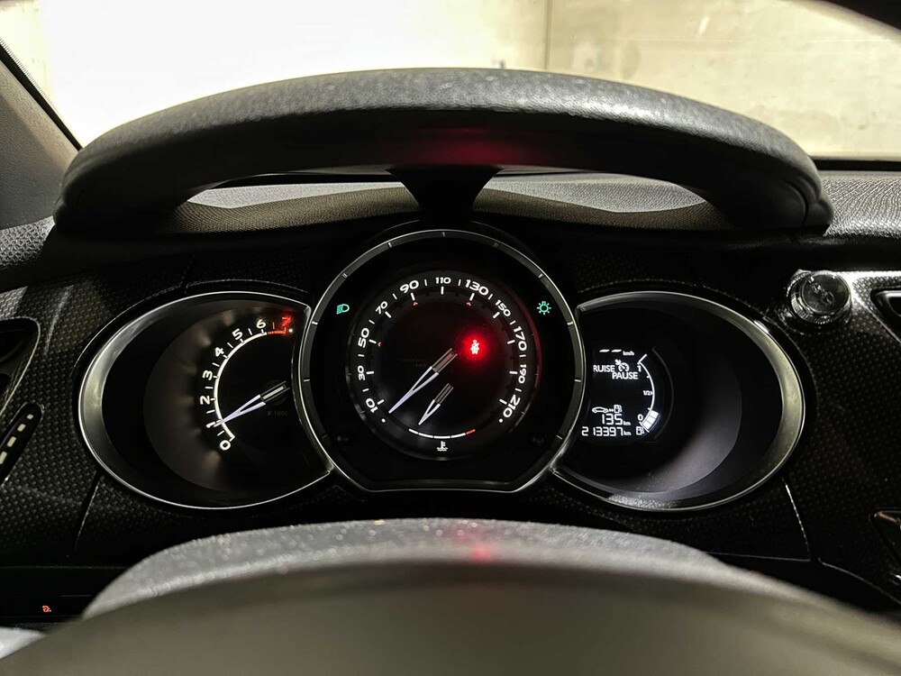 Citroen DS3 1.2 VTi So Chic 82pk 2014 (Origineel-NL), 7-TNB-82