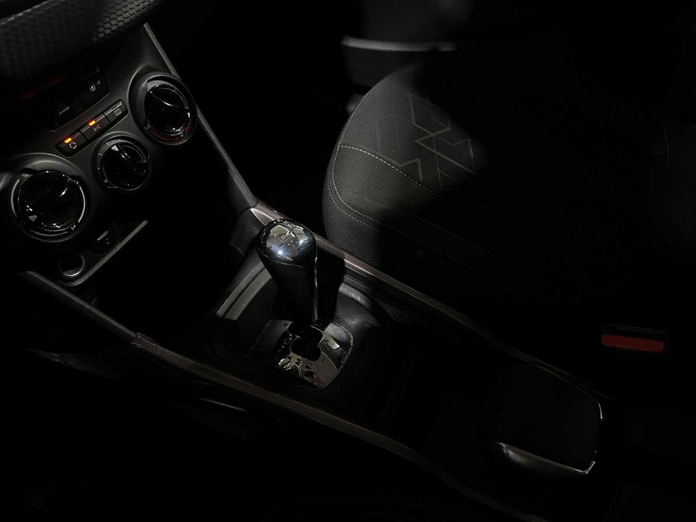 Peugeot 2008 1.2 PureTech Active 82pk 2015 (Origineel-NL), 2-ZST-06