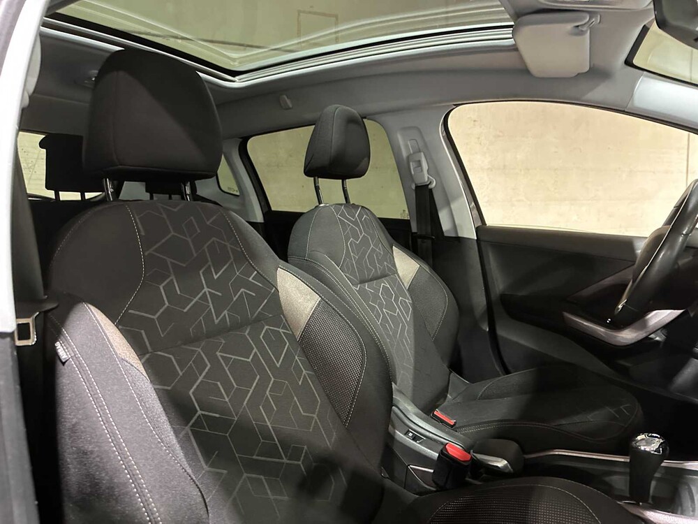 Peugeot 2008 1.2 PureTech Active 82pk 2015 (Origineel-NL), 2-ZST-06
