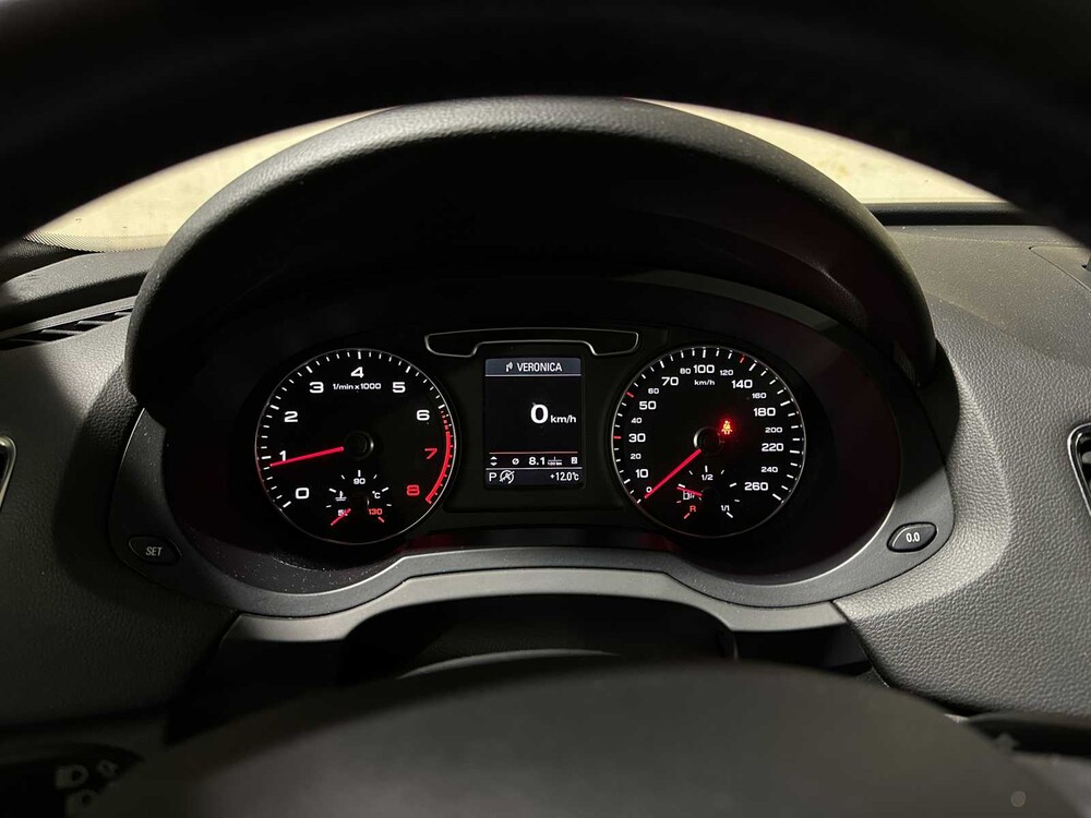 Audi Q3 2.0 TFSI Quattro S Edition 170pk 2012, L-800-RZ