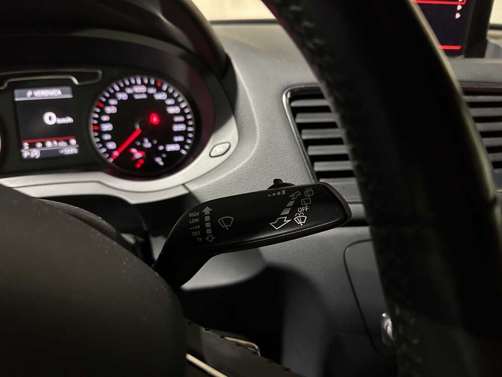 Audi Q3 2.0 TFSI Quattro S Edition 170pk 2012, L-800-RZ