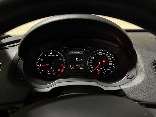 Audi Q3 2.0 TFSI Quattro S Edition 170pk 2012, L-800-RZ