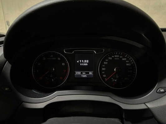 Audi Q3 2.0 TFSI Quattro S Edition 170pk 2012, L-800-RZ