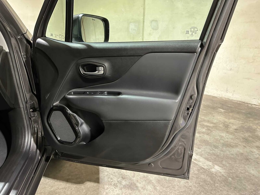 Jeep Renegade 1.4 MultiAir Night Eagle II 140pk 2018, TN-460-L