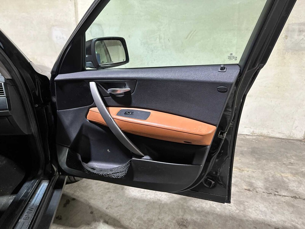 BMW X3 2.0i 150pk 2005, 71-RZ-JS Youngtimer