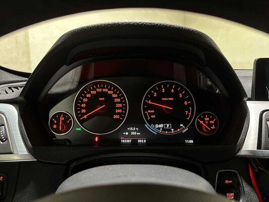 BMW 320i Automaat Centennial High Executive 184pk 2016 3-serie Touring, JR-371-D