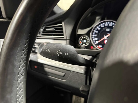 BMW 520i Touring M-Sport High Executive 5-serie 184pk 2013, 92-ZLN-9