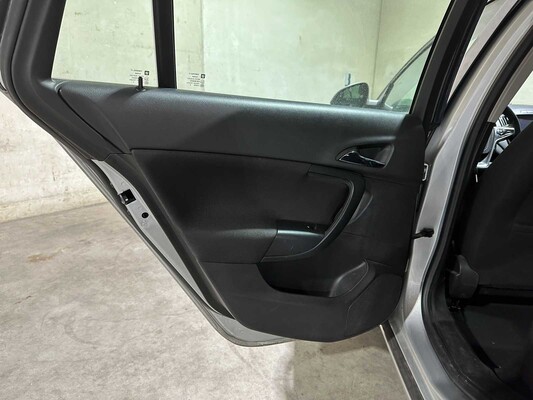 Opel Insignia Sports Tourer 1.6 T Innovation 170pk 2016, L-522-LR