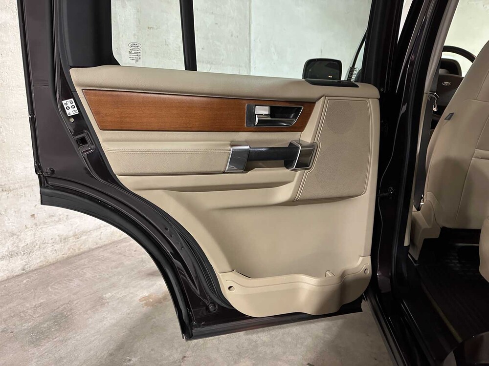 Land Rover Discovery 3.0 SDV6 HSE 7-Persoons 245pk 2011, 74-PDS-1