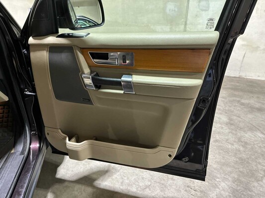 Land Rover Discovery 3.0 SDV6 HSE 7-Persoons 245pk 2011, 74-PDS-1