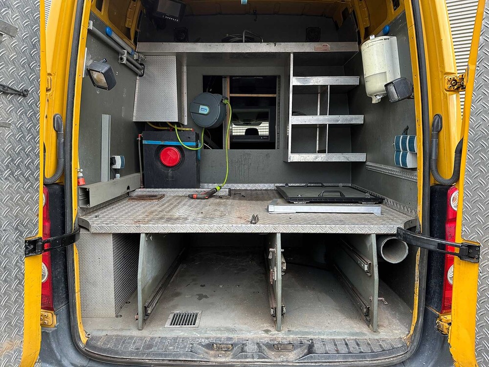 Volkswagen Crafter 50 2.5 TDI L3H2 DC 163PK 2008, 22-BFZ-4