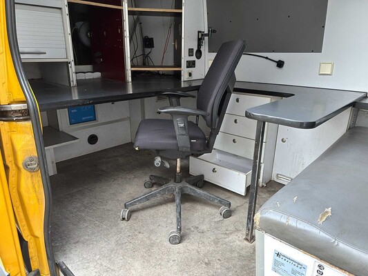 Volkswagen Crafter 50 2.5 TDI L3H2 DC 163PK 2008, 22-BFZ-4