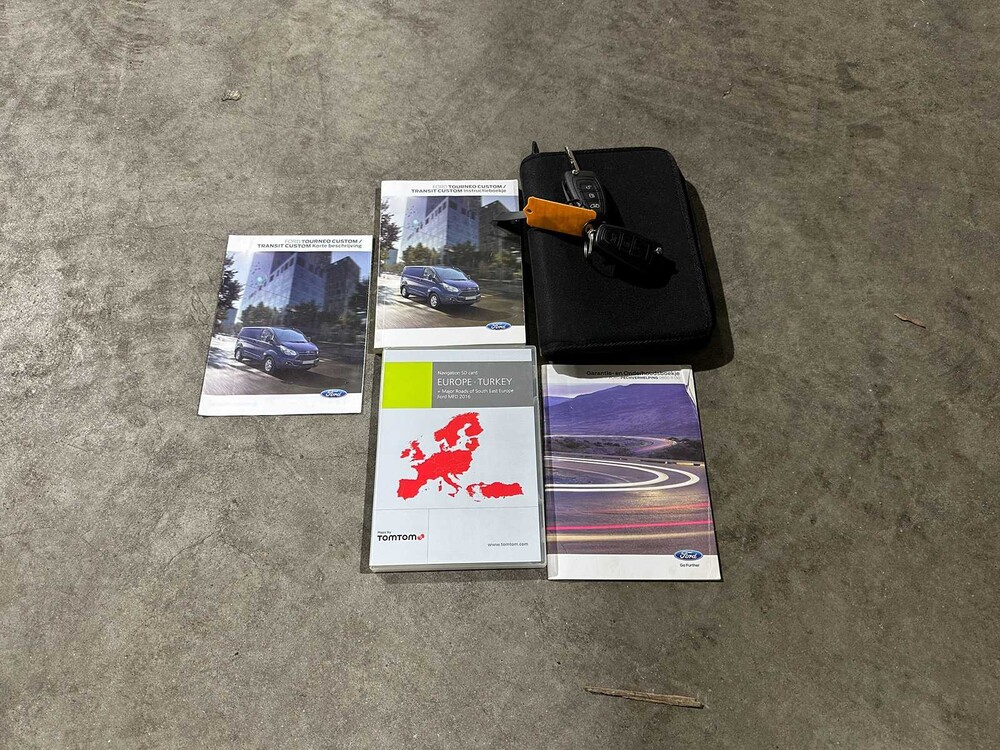 Ford Transit Custom 290 2.2 TDCI Limited DC 125pk 2016 Bedrijfswagen, VV-115-R 