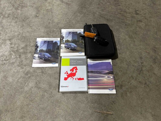 Ford Transit Custom 290 2.2 TDCI Limited DC 125pk 2016 Bedrijfswagen, VV-115-R