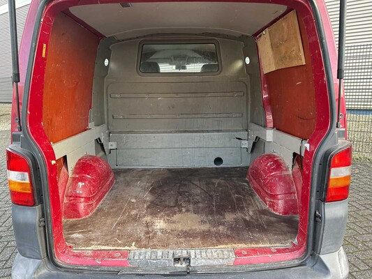 Volkswagen Transporter 2.5 TDI 300 Bud.DC 131pk 2005, 93-BT-SN Youngtimer