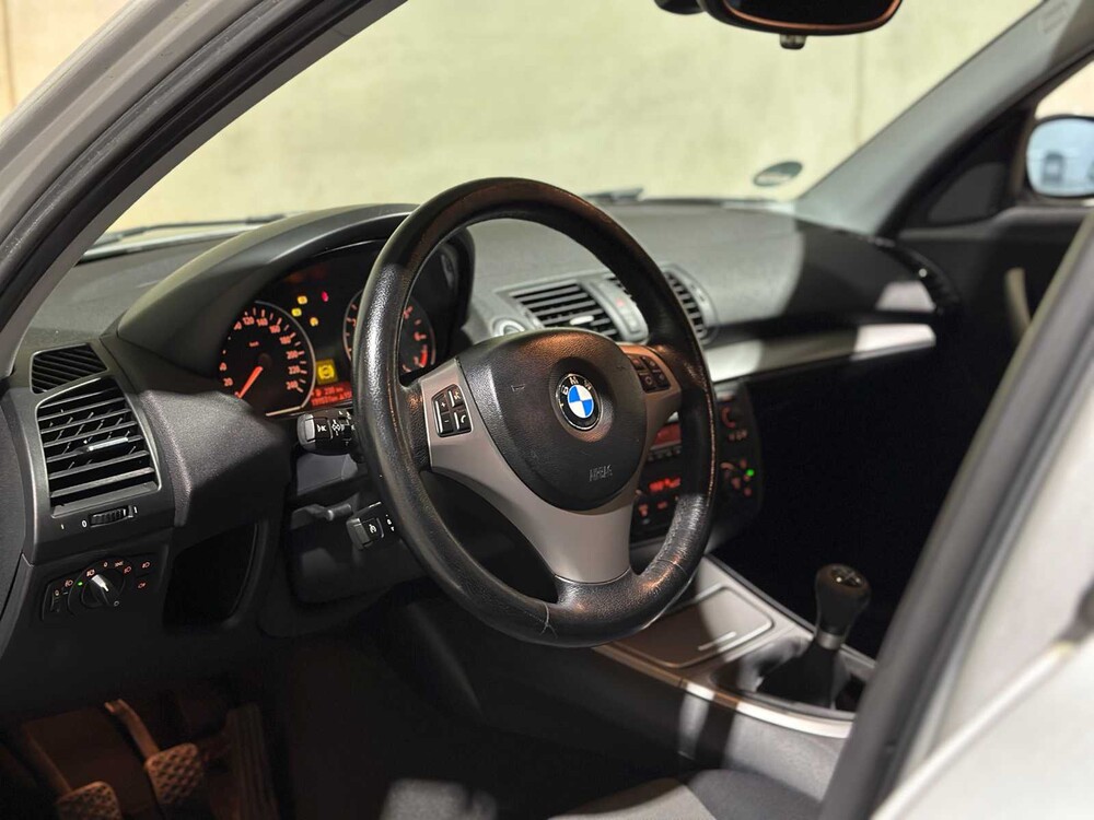 BMW 118i High Executive 129 PS 2005 1er, 46-RK-RP