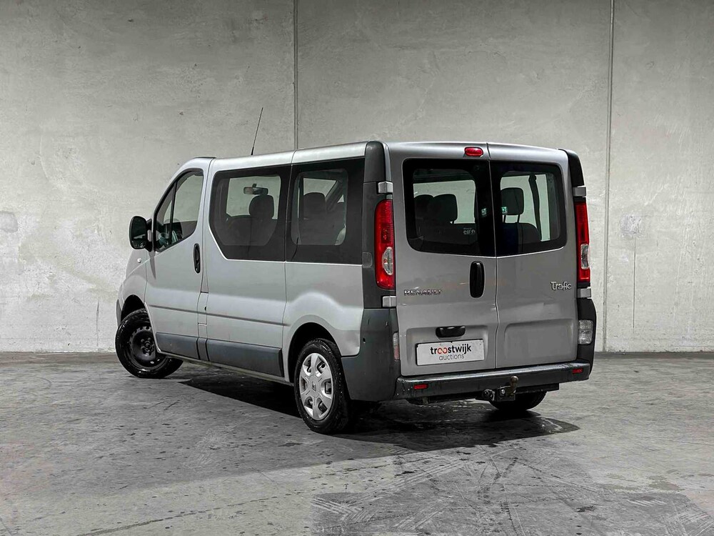 Renault Trafic Passenger 2,0 dCi T27 Authentique 9-Sitzer 90 PS 2011, 53-RTV-9
