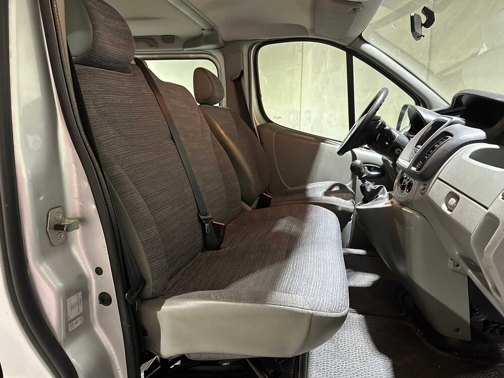 Renault Trafic Passenger 2,0 dCi T27 Authentique 9-Sitzer 90 PS 2011, 53-RTV-9