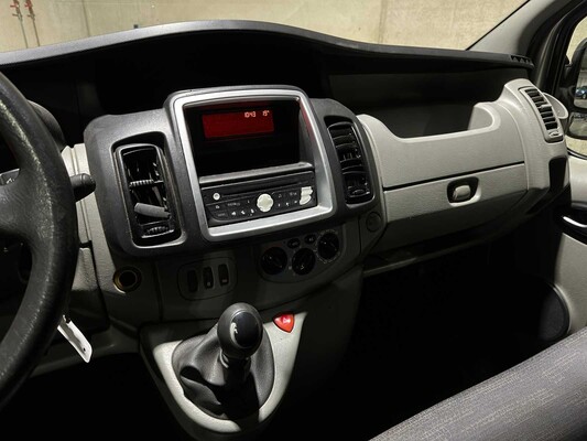 Renault Trafic Passenger 2,0 dCi T27 Authentique 9-Sitzer 90 PS 2011, 53-RTV-9