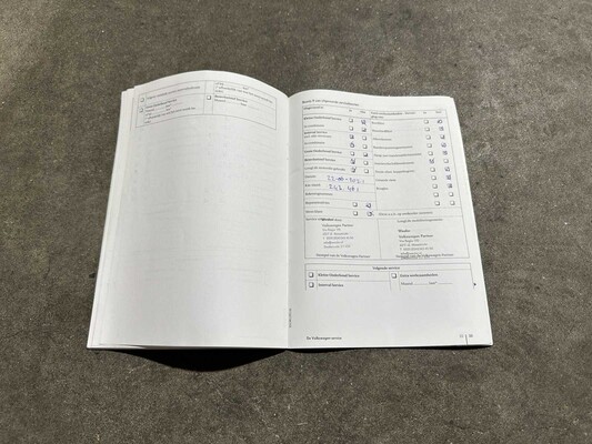 Volkswagen Touareg 3.0 TDI V6 Highline 240pk 2010, 1-SHL-90