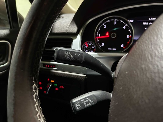 Volkswagen Touareg 3.0 TDI V6 Highline 240pk 2010, 1-SHL-90