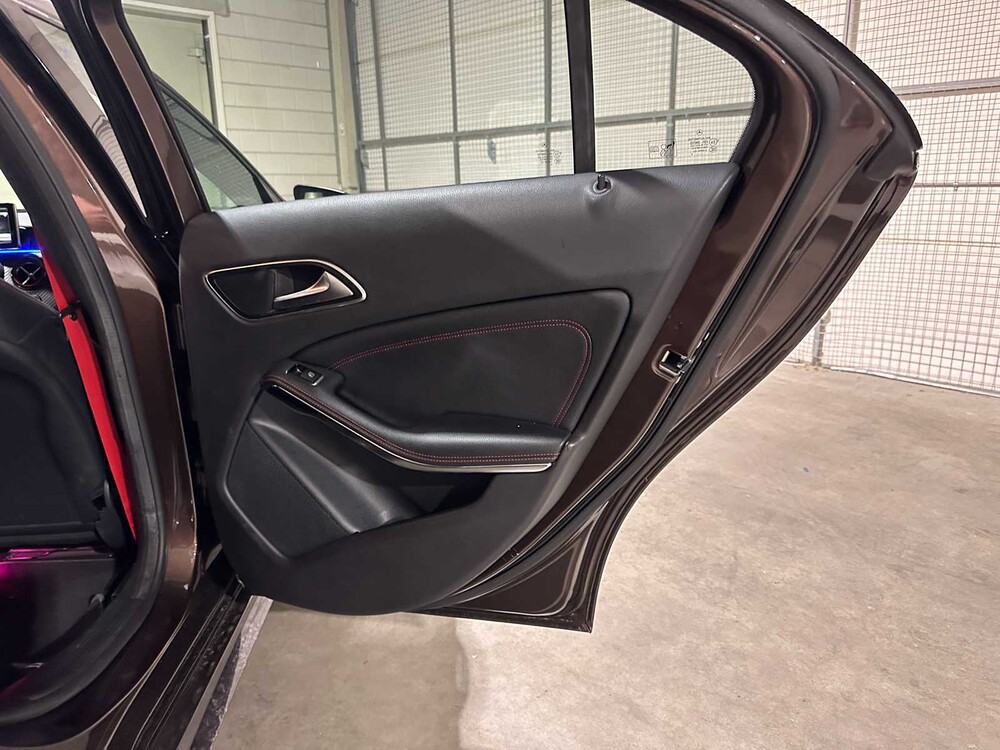 Mercedes-Benz A45 AMG 4MATIC A-klasse 360PK 2015, HST-56-D