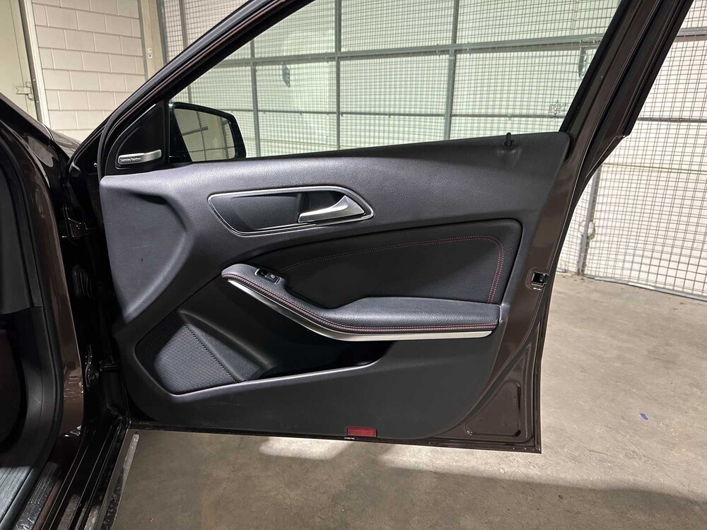 Mercedes-Benz A45 AMG 4MATIC A-klasse 360PK 2015, HST-56-D