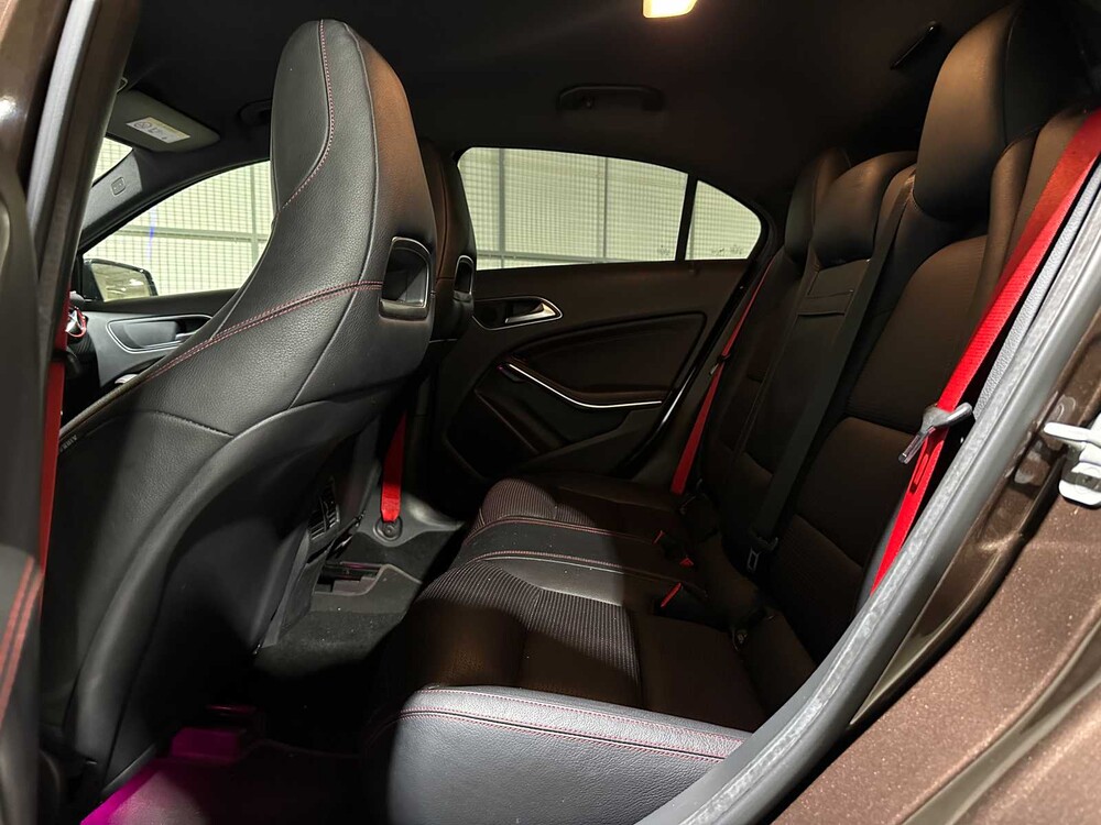 Mercedes-Benz A45 AMG 4MATIC A-klasse 360PK 2015, HST-56-D