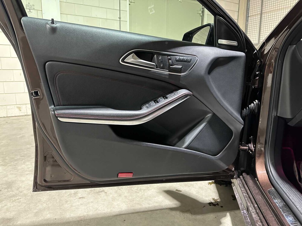 Mercedes-Benz A45 AMG 4MATIC A-klasse 360PK 2015, HST-56-D