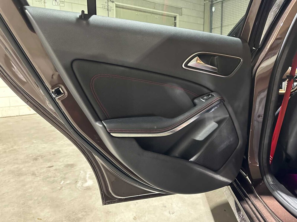 Mercedes-Benz A45 AMG 4MATIC A-Baureihe 360 PS 2015, HST-56-D