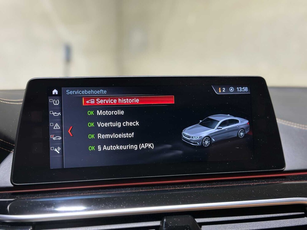 BMW M550i xDrive High Executive G30 462pk 2018 (Origineel-NL), RS-253-R