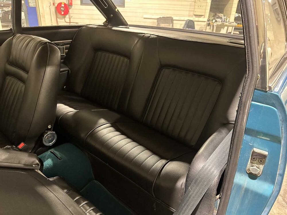 Peugeot 504 Pininfarina 2.0 Coupé Inj. 2-deurs 105pk 1972, AL-38-34