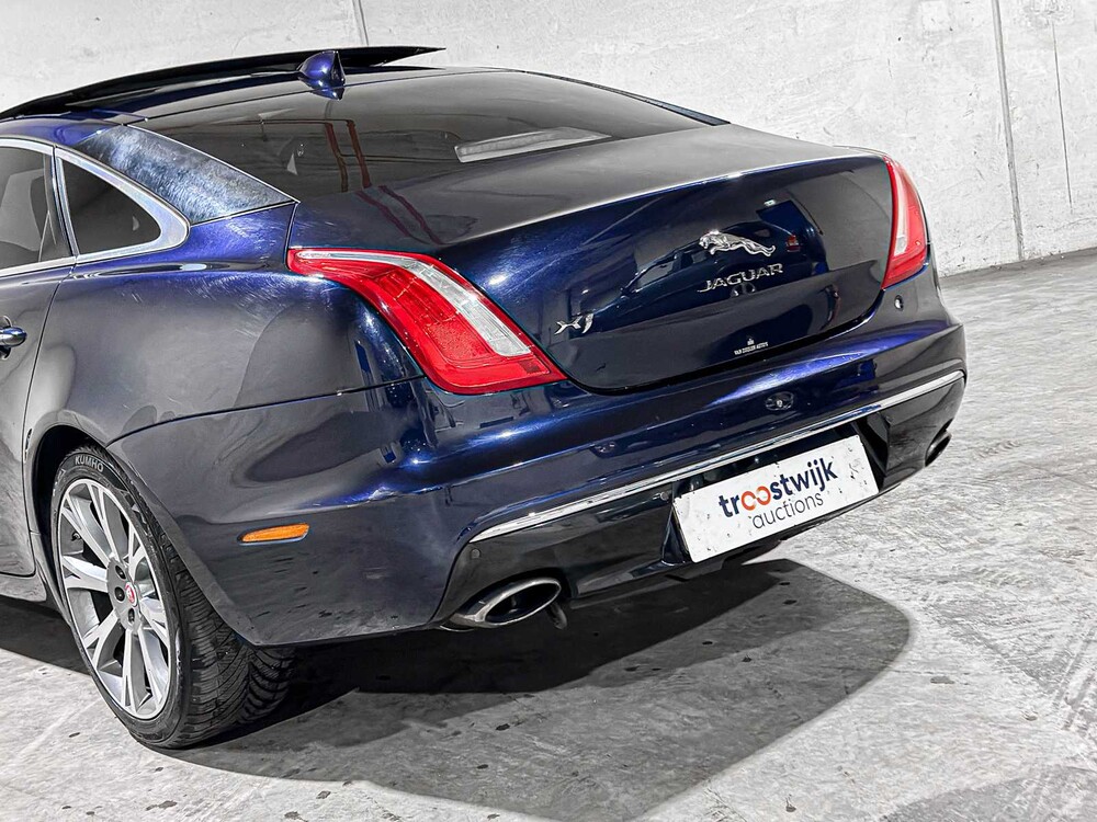Jaguar XJ 3.0 D Premium Luxury 300pk 2016, RV-612-X