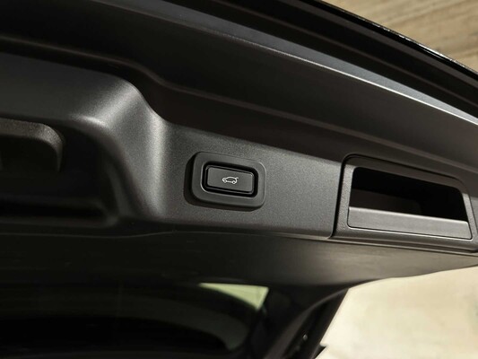 Land Rover Range Rover Evoque 2.0 P200 AWD R-Dynamic 200hp 2019, L-511-FF