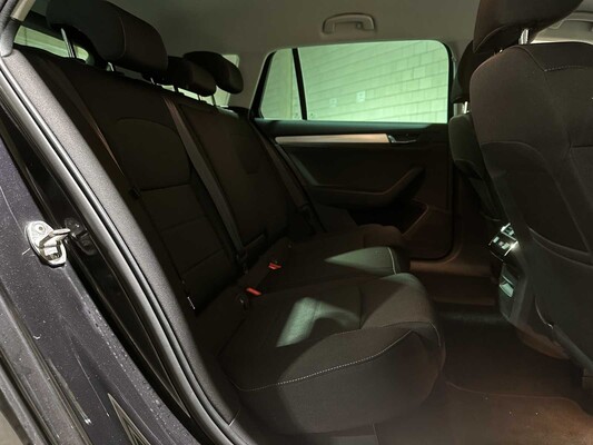 Skoda Superb Combi 1.6 TDI Greenl. Bns 120Pk 2018, RL-442-X