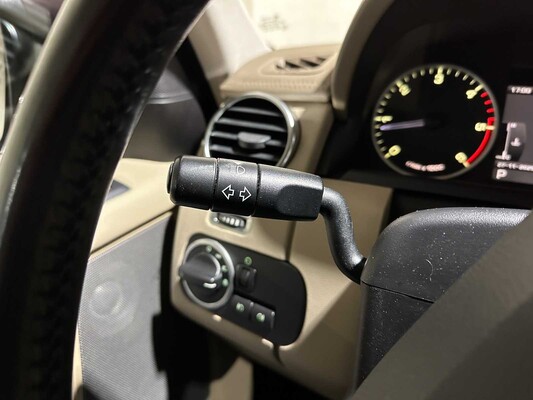 Land Rover Discovery 3.0 SDV6 HSE 7-Persoons 245pk 2011, 74-PDS-1