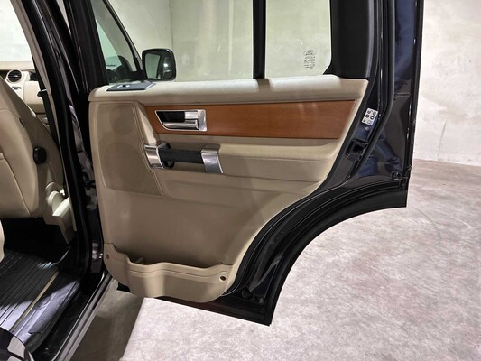 Land Rover Discovery 3.0 SDV6 HSE 7-Persoons 245pk 2011, 74-PDS-1