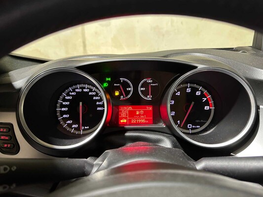 Alfa Romeo Giulietta 1.4 T Distinctive 120pk 2010, KX-159-R