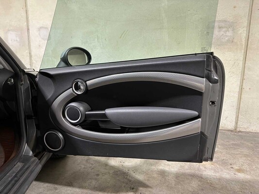 Mini Clubman Cooper S Chili 1.6 120pk 2007, 2-XKZ-91 Youngtimer