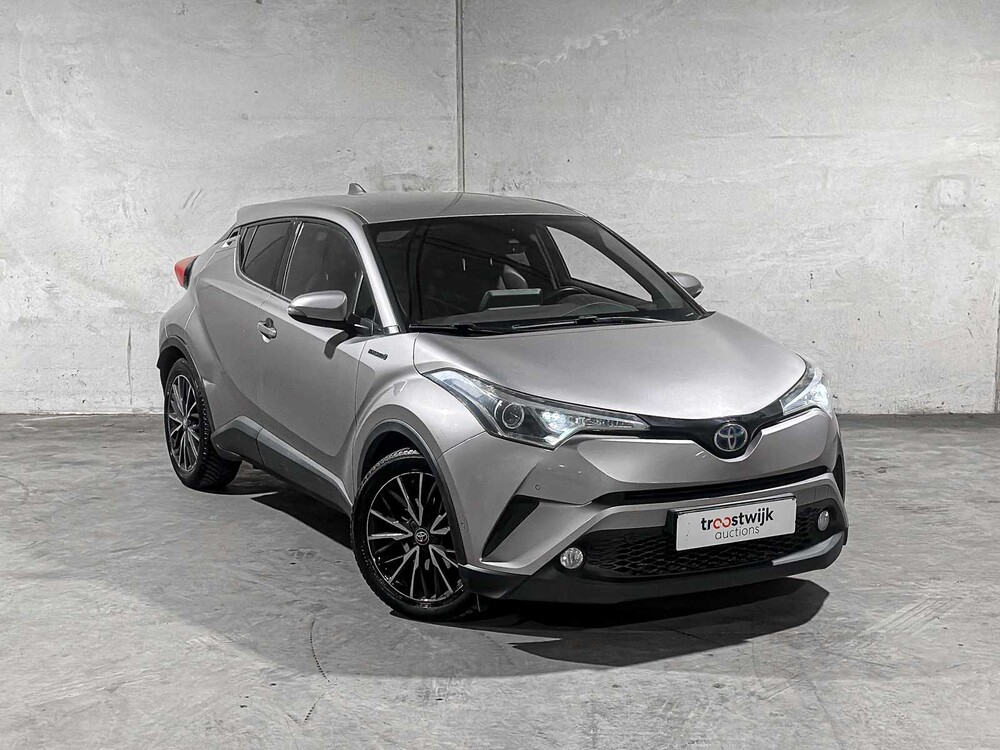 Toyota C-HR 1.8 Hybrid Executive 98PK 2017, PG-762-K