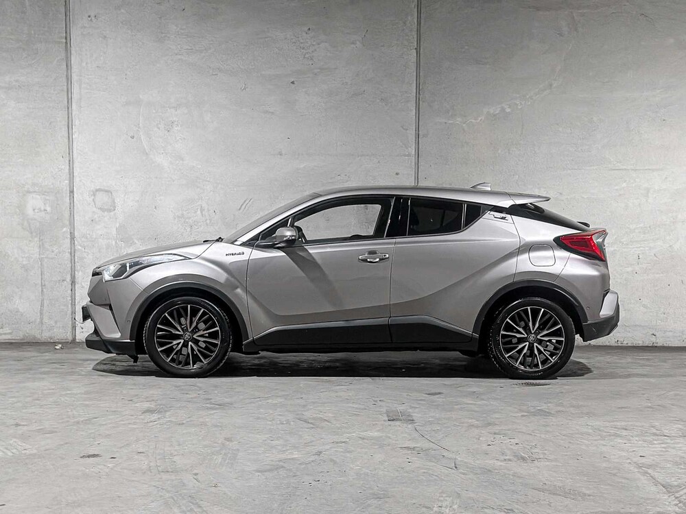 Toyota C-HR 1.8 Hybrid Executive 98PK 2017, PG-762-K