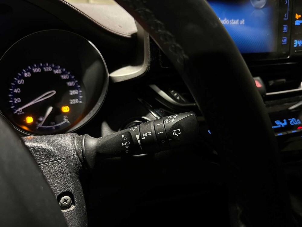 Toyota C-HR 1.8 Hybrid Executive 98PK 2017, PG-762-K